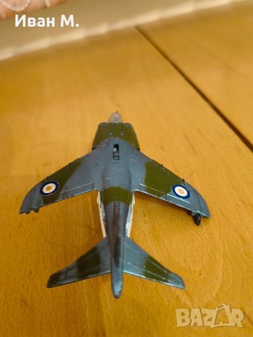 метални самолети Dinky toys , снимка 2 - Други ценни предмети - 43454390