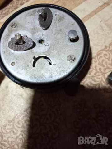 Часовник будилник 