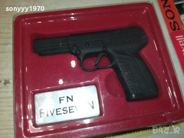 FN FIVESEVEN-КОЛЕКЦИОНЕРСКИ ПИСТОЛЕТ 2009251509, снимка 17 - Колекции - 51778423