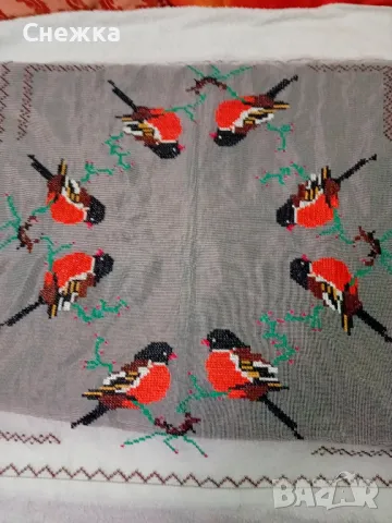 красиво каре шито на ръка 63 на 63 размер