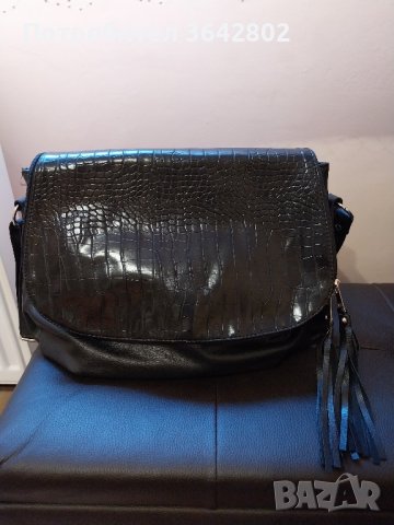 Дамска чанта, снимка 1 - Чанти - 44063546