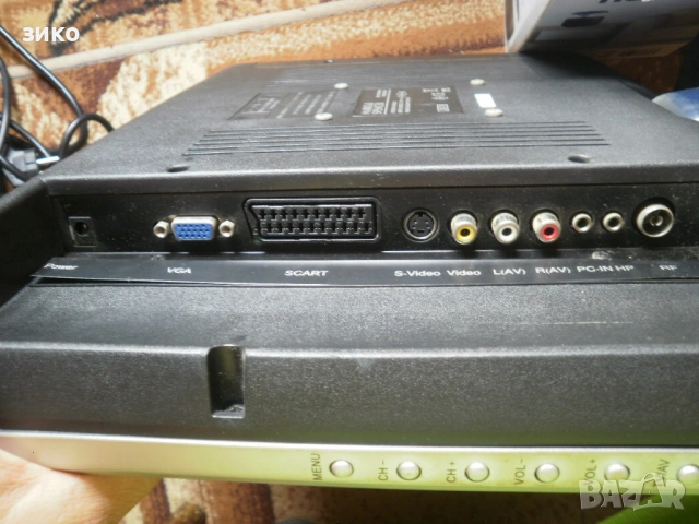 телевизор LCD TV 15 инча- за кола- от Англия, снимка 2 - Телевизори - 53101279