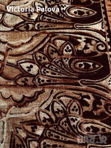 Голям дизайнерски шал ELAINE GOLD ИТАЛИЯ, снимка 8 - Шалове - 39535284