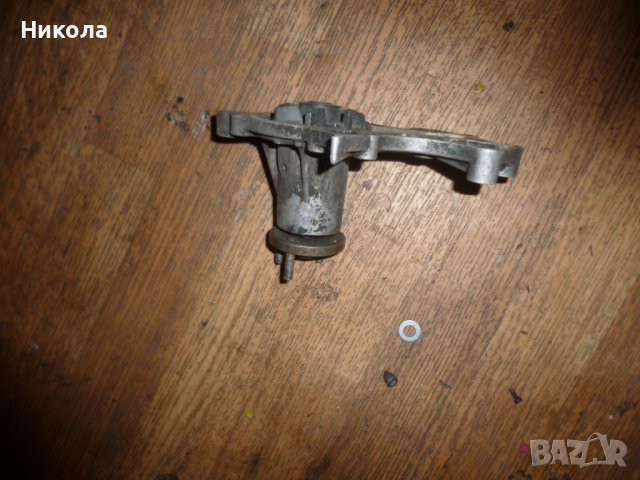 Водна помпа за Сузуки Витара 1.6 8кл., снимка 2 - Части - 39035774