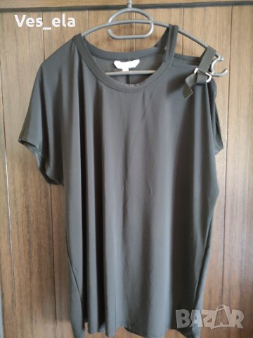 черна блуза с интересно рамо  , снимка 1 - Тениски - 40626928