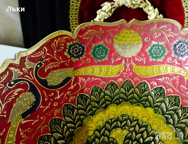 Повдигната бронзова фруктиера,паун,цветен клетъчен емайл. , снимка 4 - Антикварни и старинни предмети - 52417388