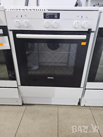 Печка с керамичени котлони Siemens 