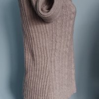 Вълнен пуловер с плетеници и поло яка , снимка 3 - Блузи с дълъг ръкав и пуловери - 43847290