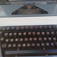 МОСКВА пишеща машина, снимка 7 - Антикварни и старинни предмети - 36688731