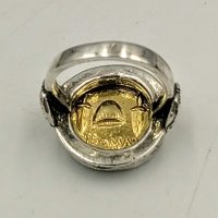 Сребърен пръстен с позлатена реплика на монета на Брут с камите, снимка 2 - Пръстени - 36811851