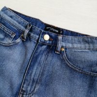 Дънкови панталонки , снимка 4 - Къси панталони и бермуди - 28663216