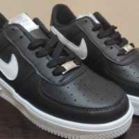 Спортни обувки Nike, снимка 2 - Маратонки - 43000968