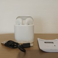 Чисто нови бели , bluetooth слушалки. , снимка 1 - Bluetooth слушалки - 40834751