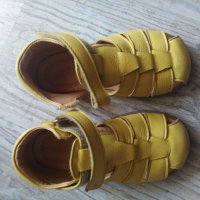 Детски сандалки25 номер, снимка 8 - Детски сандали и чехли - 37824665