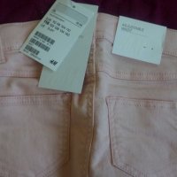  Нови бледорозави дънки марка HM - размер 116., снимка 4 - Детски панталони и дънки - 35526718