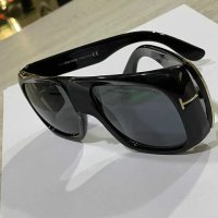 Продавам Дамски Слънчеви Очила Tom Ford, снимка 6 - Слънчеви и диоптрични очила - 40840871