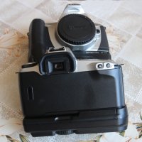 CANON EOS 500N филмов фотоапарат + батери пак , снимка 2 - Фотоапарати - 40755946