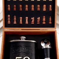 Шах с бутилка за алкохол - Подарък за кръгла годишнина 60, 70 или 80 години, снимка 4 - Подаръци за юбилей - 43541318