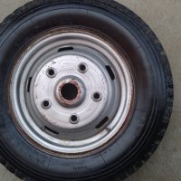 Бусова гума с джанта, снимка 1 - Гуми и джанти - 44082561
