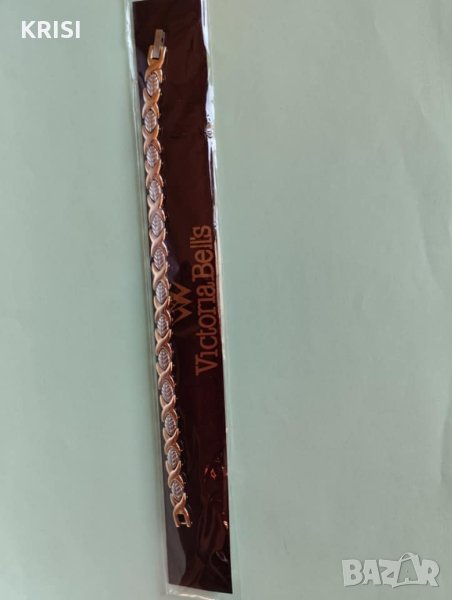 Магнитна гривна дамска с листенца, снимка 1