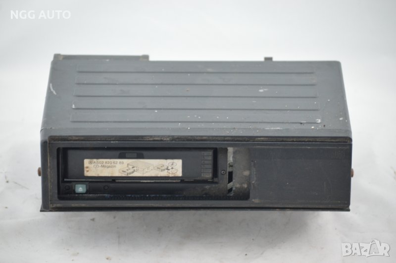 CD чейнджър за Mercedes-Benz E-Class (W210) & S-Class Sedan (W220), № A 002 820 7989, снимка 1
