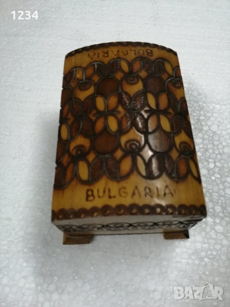 Дървена кутия 10 х 7  h 5.5 см. , снимка 1