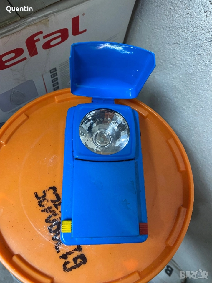 Ретро фенерче с жълта и червена светлина, снимка 1