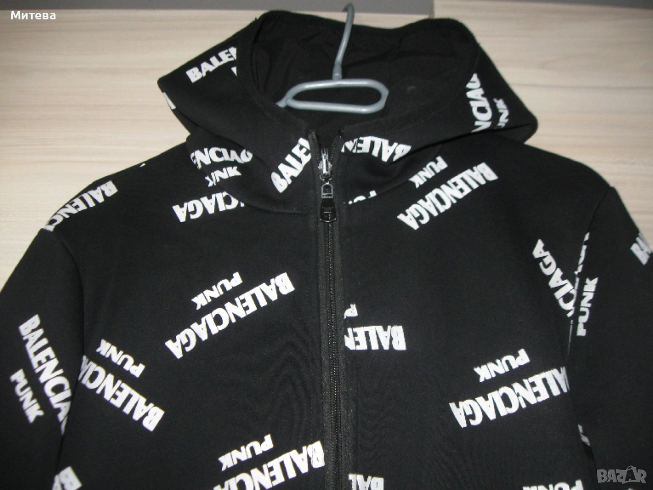 Balenciaga дамско ватирано двулицево яке, снимка 1