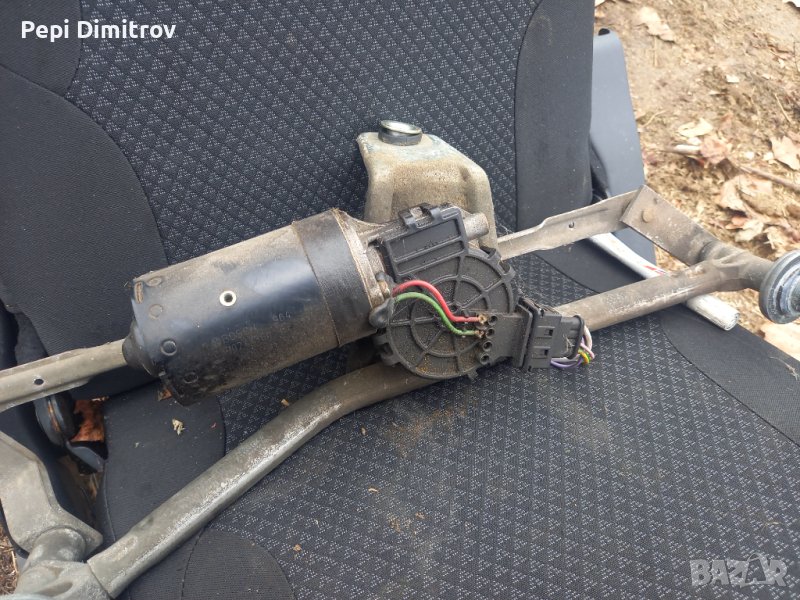 Мотор чистачки Bosch 0390241360 / 3397020446 за Пежо 206 Peugeot 206, снимка 1