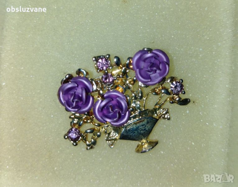Красива брошка "Букет с рози" 🎉, снимка 1