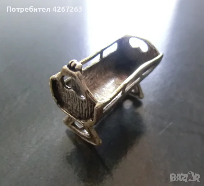 Мини фигурка бебешко кошче, маркировка .800, снимка 1