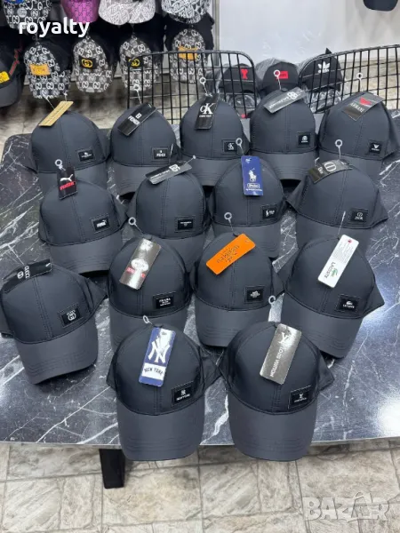 Маркови шапки с козирка Различни цветове , снимка 1