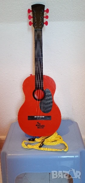 50 % ОТСТЪПКА Детска електронна китара, снимка 1