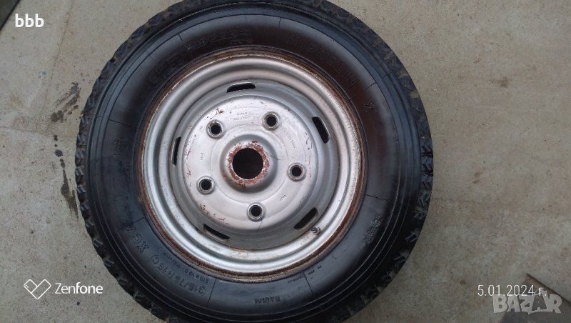 Бусова гума с джанта, снимка 1
