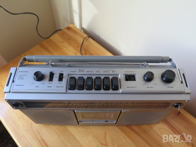 Vintage Sanyo M9922LU Stereo Boombox 80’s , снимка 6 - Радиокасетофони, транзистори - 38512880