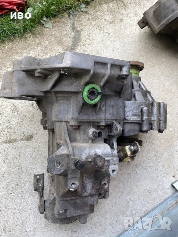 скоростна кутия голф 4, снимка 4 - Части - 37811991