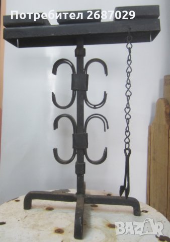 Свещници:  Железният светилник, троен свещник или пепелник, Африка, глава,  животно