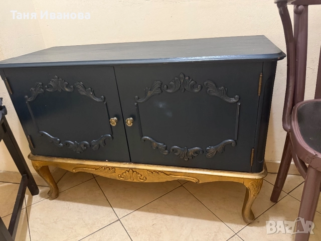 Шкаф ретро от масив