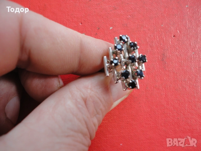 Пръстен с камъни 9
