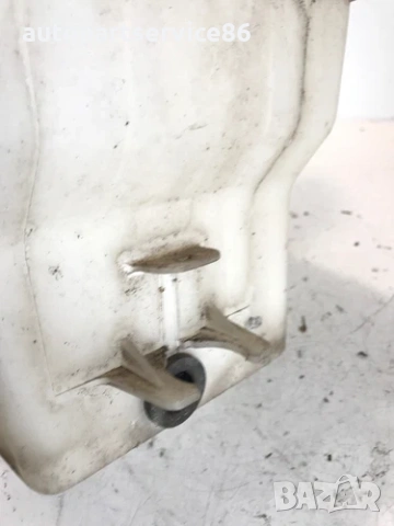 Казанче за течност за чистачки за KIA Carens 2002–2006 2.0 CRDi, 0K2FA67480, снимка 2 - Части - 53154771