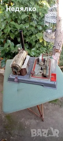 Стара немска метална играчка,парен котел,двигател