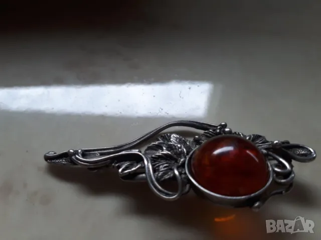 Сребърна брошка с естествен кехлибар, снимка 3 - Други - 49603135