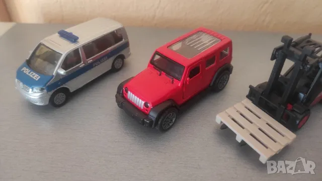 Модели мащаб 1:50, снимка 3 - Коли, камиони, мотори, писти - 49970938