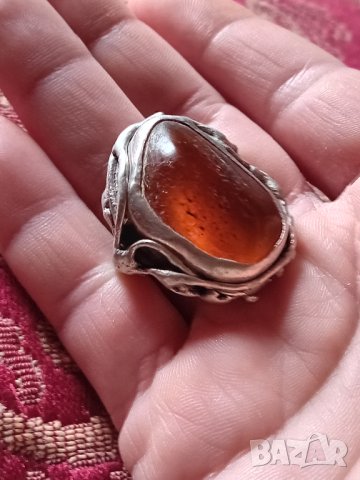 Авторски стар зашеметяващ сребърен пръстен с  натурален кехлибар, снимка 7 - Пръстени - 26300164