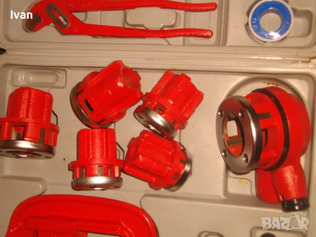 ПЪЛЕН ГОЛЯМ КОМПЛЕКТ НОВА ВИНТОНАРЕЗКА ПАФТА ВИНТОРЕЗ ЗА РЕЗБИ НА СТОМАНЕНИ ТРЪБИ С ТРЪБОРЕЗ КЛЮЧОВЕ, снимка 15 - Други инструменти - 48174116