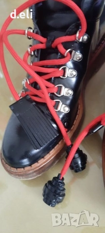 Два вида боти. TOD'S Original Size 38-39 100% Кожа Страхотни боти, снимка 11 - Дамски боти - 48393491