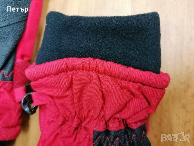 Продавам нови червени детски водоустойчиви ръкавици тип "лапа" с един пръст, снимка 3 - Шапки, шалове и ръкавици - 35137892