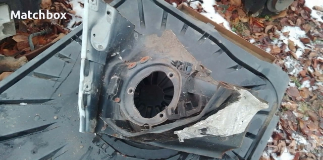 Десен ботуш за Мерцедес 124, снимка 2 - Части - 44585720