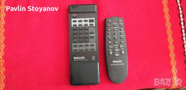 Два броя дистанционни Phillips подходящи за всички техни CD плеъри 
