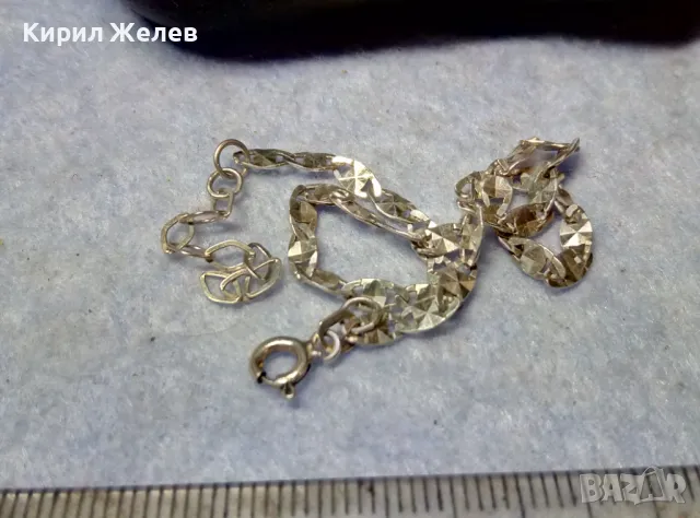 НЕЖНА СРЕБЪРНА ГРИВНА СРЕБРО 925 с БЯЛА ПОЗЛАТА АЖУРНА ВИНТИДЖ АРТ ПЛЕТКА 39281, снимка 2 - Гривни - 49551477